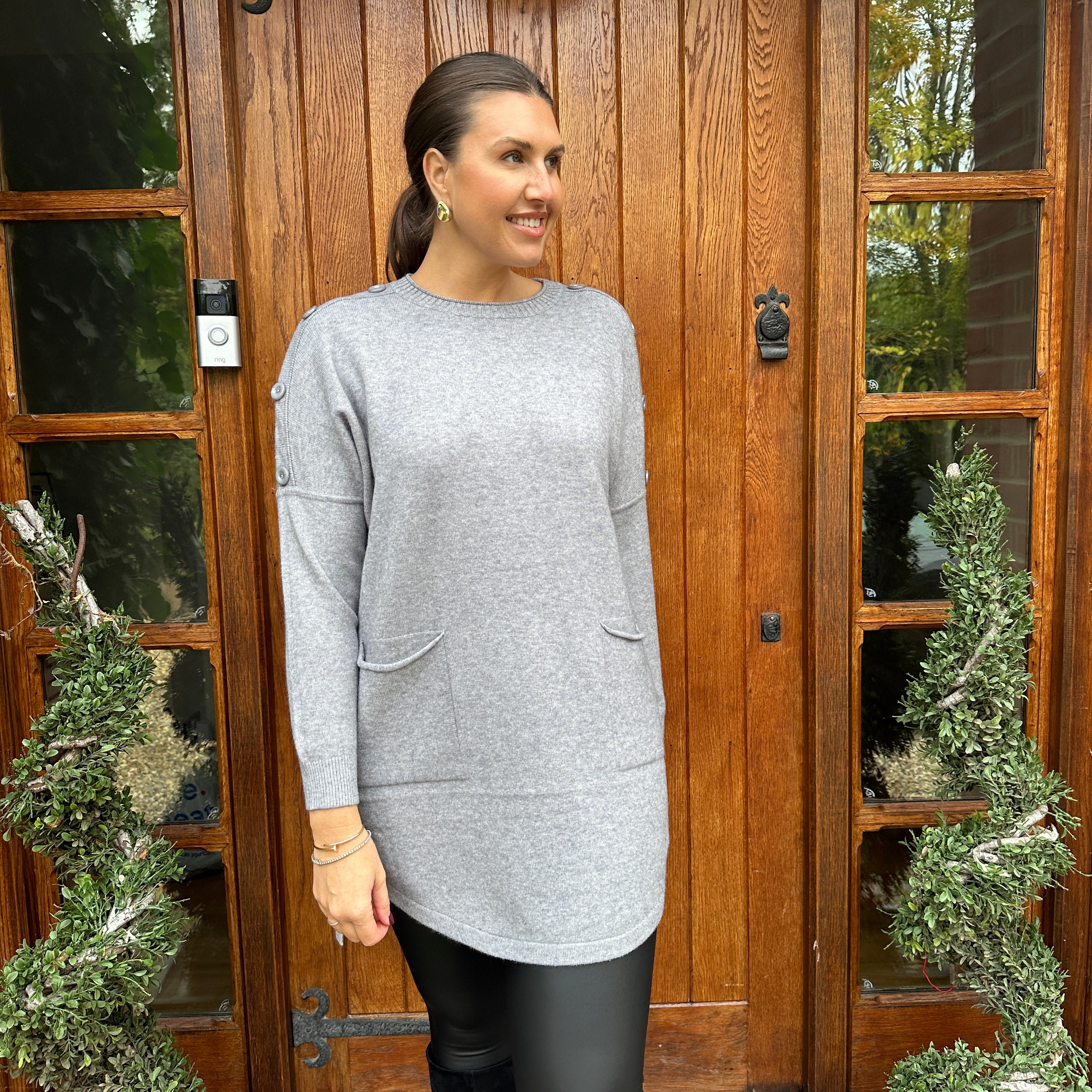 Curve Button Jumper