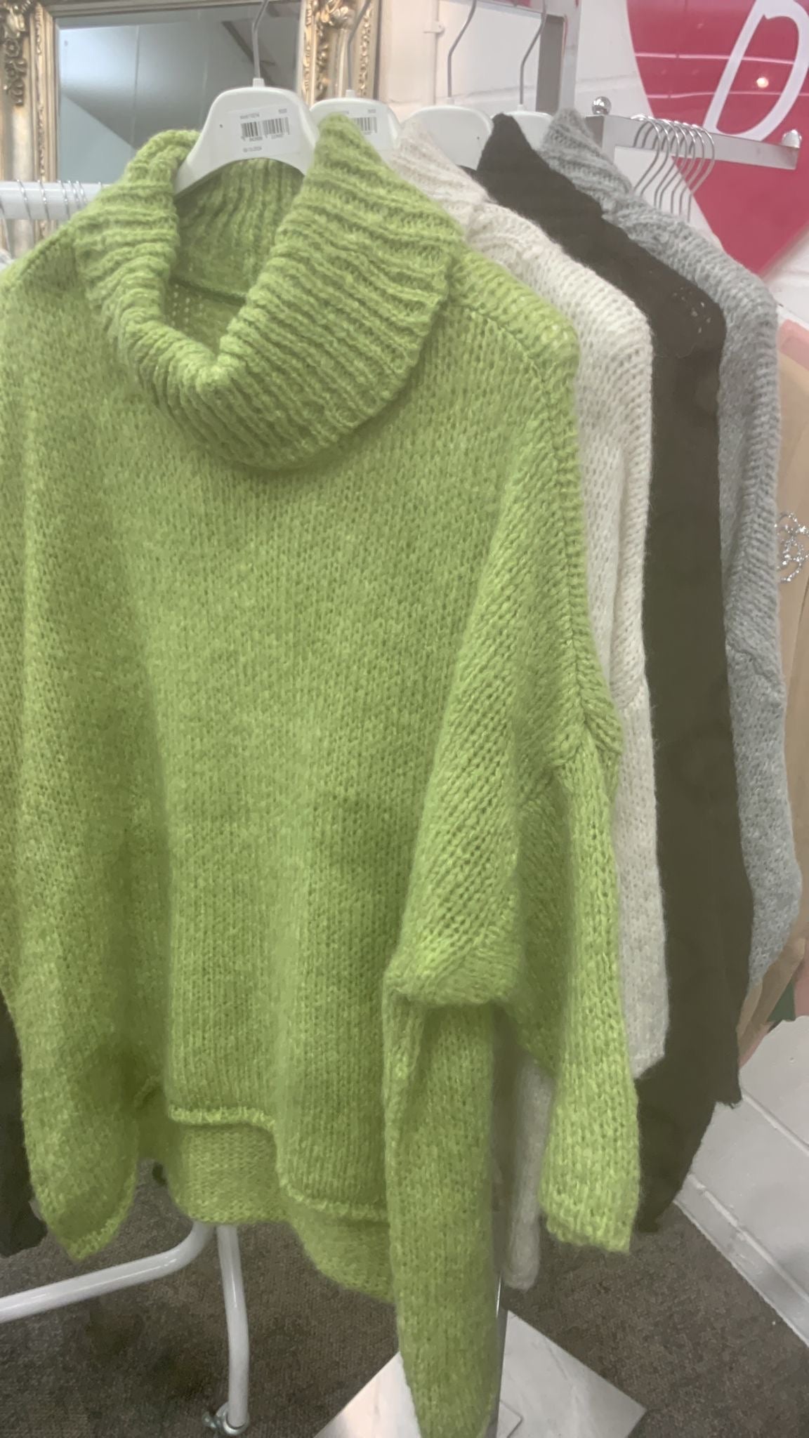 Ray Knit Roll Neck